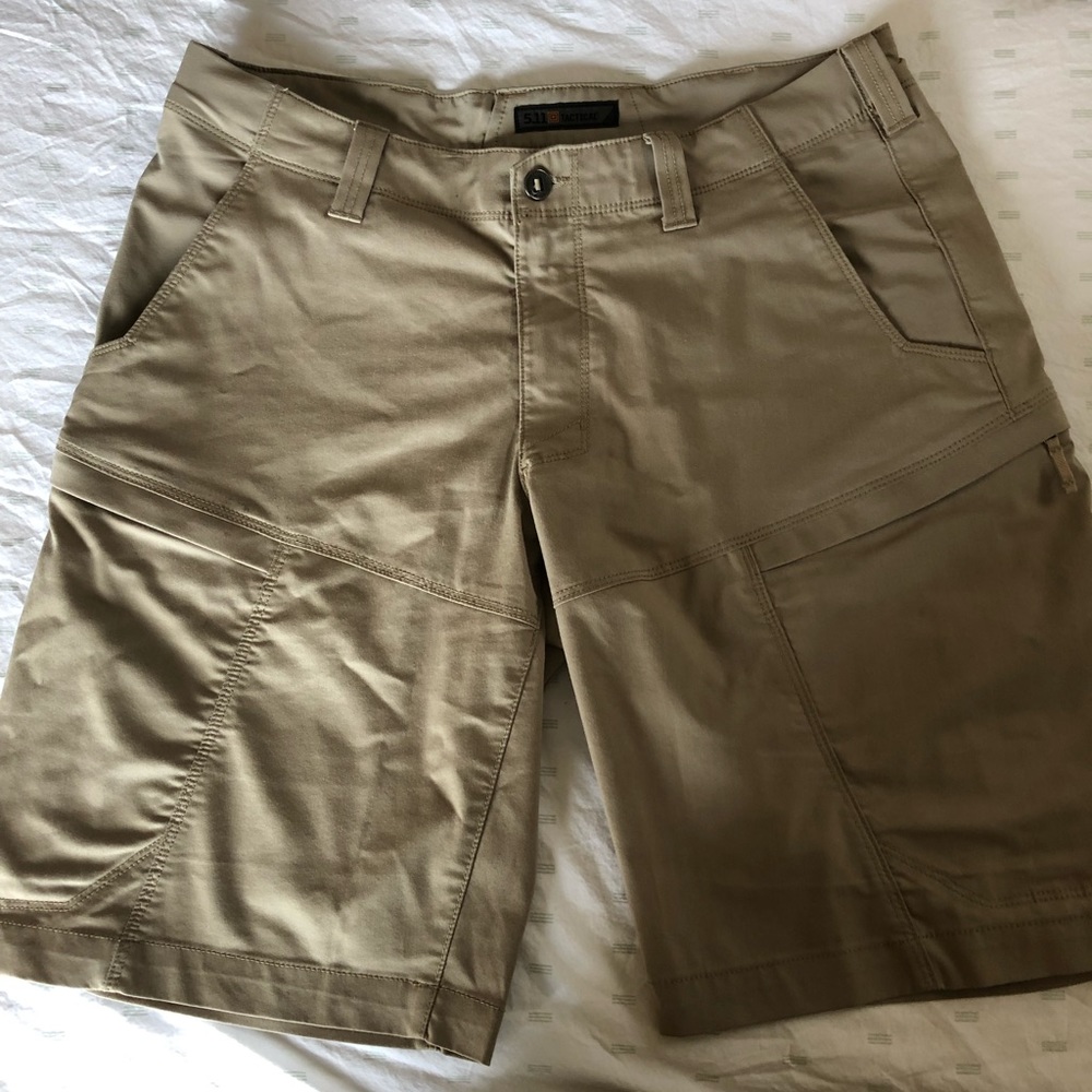 5.11 men’s Apex shorts